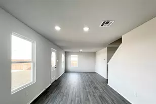 829 Bluffview Dr, Cleburne, TX 76031 - Photo 15