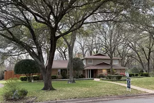 1433 Bowie Cir, Corsicana, TX 75110 - Photo 1