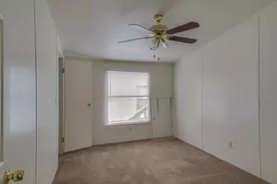 6527 Blue Water Ct, Granbury, TX 76049 - Photo 17