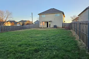 237 Cres Ridge Dr, Fort Worth, TX 76140 - Photo 11