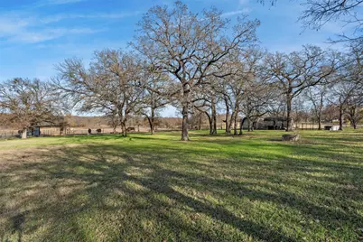 221 Saffle Road, Robinson, TX 76706 - Photo 29