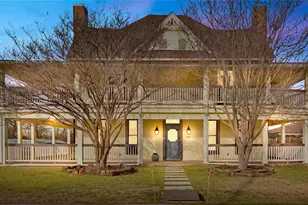 304 N Church St, Pilot Point, TX 76258 - Photo 1