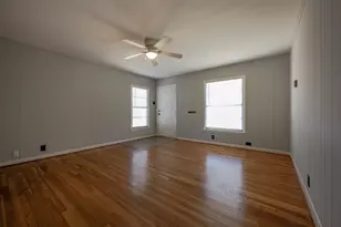 1226 S Brazos St, Weatherford, TX 76086 - Photo 7