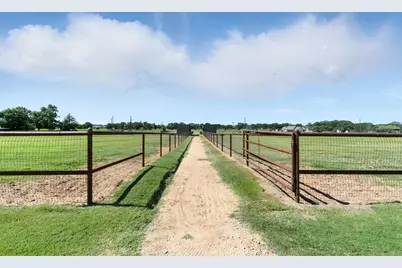 1000 Rambling Oaks Lane, Weatherford, TX 76088 - Photo 9