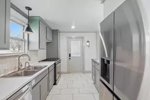 932 N Woods St, Sherman, TX 75092 - Photo 17