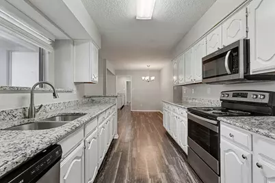 1517 Rockdale Drive, Arlington, TX 76018 - Photo 7