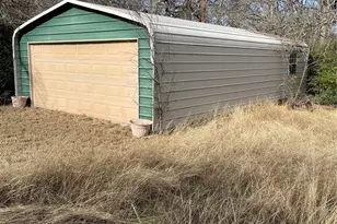 121 N Melanie Dr, Azle, TX 76020 - Photo 9