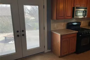 121 N Melanie Dr, Azle, TX 76020 - Photo 3