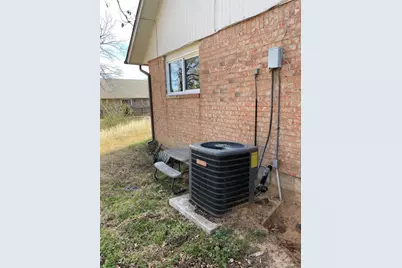 121 N Melanie Drive, Azle, TX 76020 - Photo 19