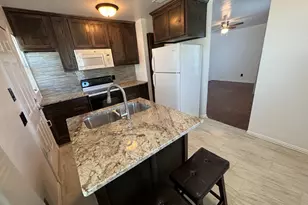 2645 Canberra Ct, Fort Worth, TX 76105 - Photo 7