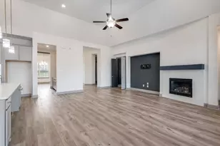 1606 Viridian Park Ln, Arlington, TX 76005 - Photo 7