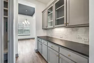 1606 Viridian Park Ln, Arlington, TX 76005 - Photo 5