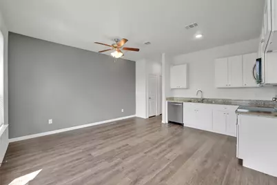 1606 Ash Crescent Street, Fort Worth, TX 76104 - Photo 9