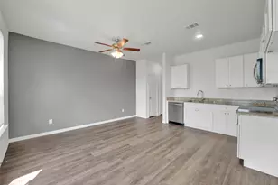 1606 Ash Crescent St, Fort Worth, TX 76104 - Photo 9