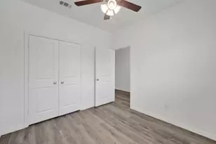 1606 Ash Crescent St, Fort Worth, TX 76104 - Photo 17