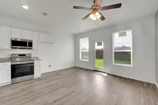 1606 Ash Crescent St, Fort Worth, TX 76104 - Photo 7