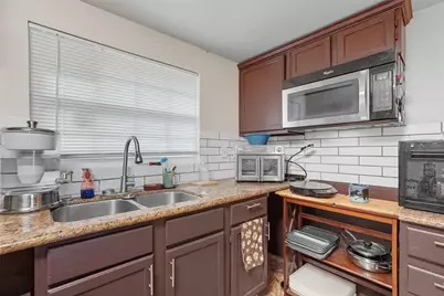 1080 County Road 1235, Emory, TX 75440 - Photo 7