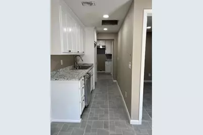 202 1/2 N Morris Street, Gainesville, TX 76240 - Photo 3