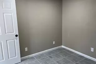 202 1/2 N Morris St, Gainesville, TX 76240 - Photo 9