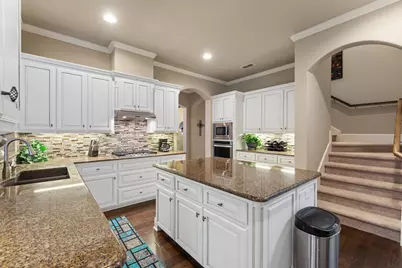 4711 Taylor Lane, Grapevine, TX 76051 - Photo 9