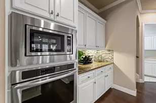 4711 Taylor Ln, Grapevine, TX 76051 - Photo 11