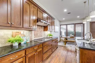 14739 Stanford Ct, Addison, TX 75254 - Photo 7