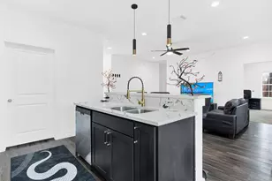 4811 Huey St, Dallas, TX 75210 - Photo 9