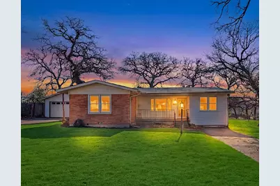 312 E Ellen Avenue, Hurst, TX 76053 - Photo 1