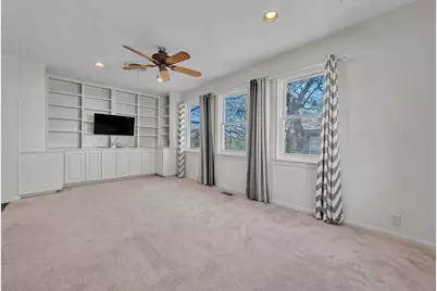 312 E Ellen Avenue, Hurst, TX 76053 - Photo 9