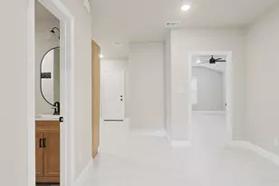 5011 Miller Ave, Fort Worth, TX 76119 - Photo 7