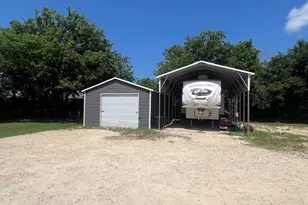 214 Hemphill St, Hico, TX 76457 - Photo 13