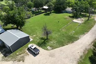 214 Hemphill St, Hico, TX 76457 - Photo 9