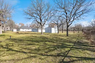 135 County Rd 4929, Newark, TX 76071 - Photo 33