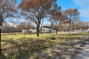 135 County Rd 4929, Newark, TX 76071 - Photo 39