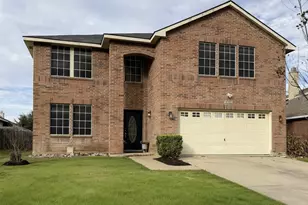 2032 Cap Rock Ln, Grand Prairie, TX 75052 - Photo 1