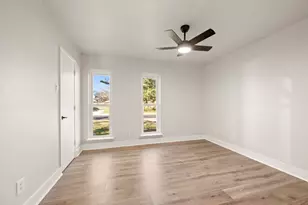 4 Robins Nest Dr, Lake Dallas, TX 75065 - Photo 25