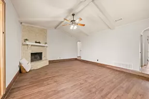 1632 Winchester Way, Bedford, TX 76022 - Photo 11