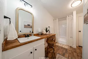 1125 Market St, Tye, TX 79563 - Photo 17