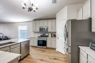11038 Mansfield Dr, Frisco, TX 75035 - Photo 13