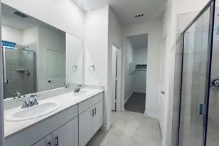 606 Clover Crk Dr, McKinney, TX 75071 - Photo 9