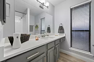 2530 Seven Hills Dr, Grand Prairie, TX 75052 - Photo 23