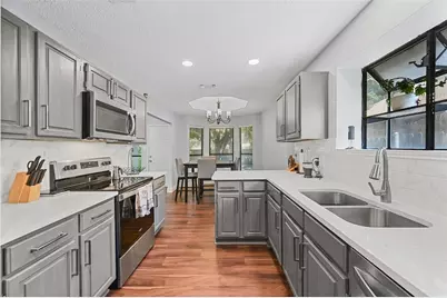 2530 Seven Hills Drive, Grand Prairie, TX 75052 - Photo 7