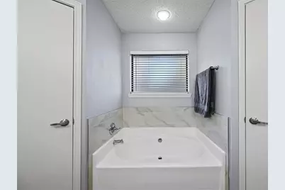 2530 Seven Hills Drive, Grand Prairie, TX 75052 - Photo 19