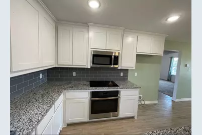 109 Spruce Tree Court, Poolville, TX 76487 - Photo 7