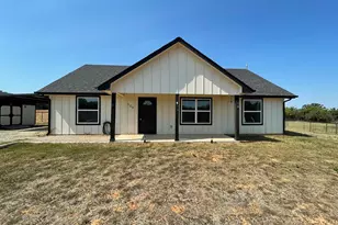 109 Spruce Tree Ct, Poolville, TX 76487 - Photo 1