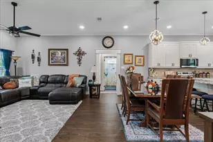 393 E Pennsylvania Ave, Van, TX 75790 - Photo 9