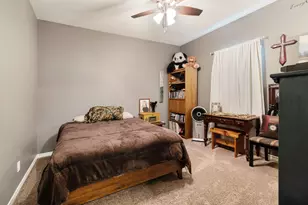 305 County Rd 45800, Blossom, TX 75416 - Photo 19