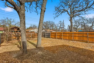 1113 Kingston Drive, Lewisville, TX 75067 - Photo 25