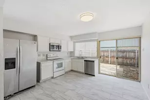 1113 Kingston Dr, Lewisville, TX 75067 - Photo 7