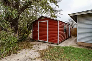 510 W Irving St, Munday, TX 76371 - Photo 21